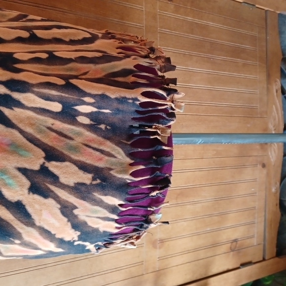 CANVAS TIE DYE DISTRESSED TEE - Picture 3 of 7